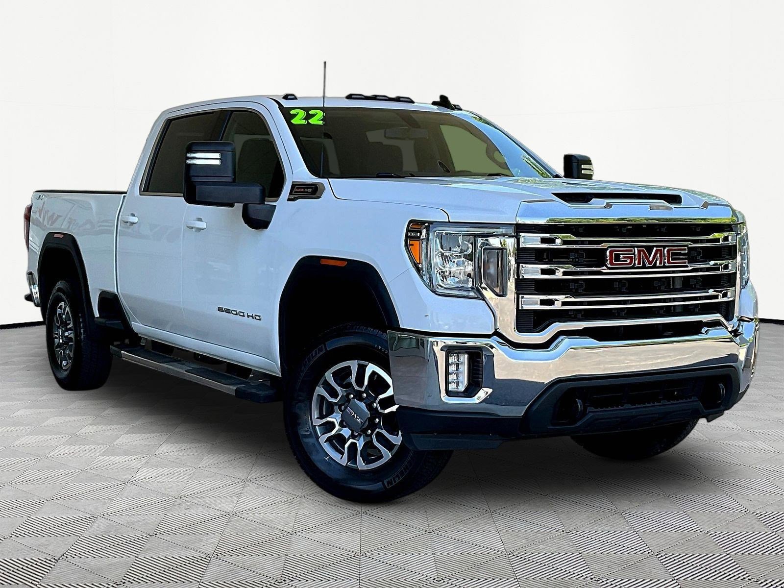 Used 2022 GMC Sierra 2500 SLE w/ SLE Value Package; AWD/4WD image 3