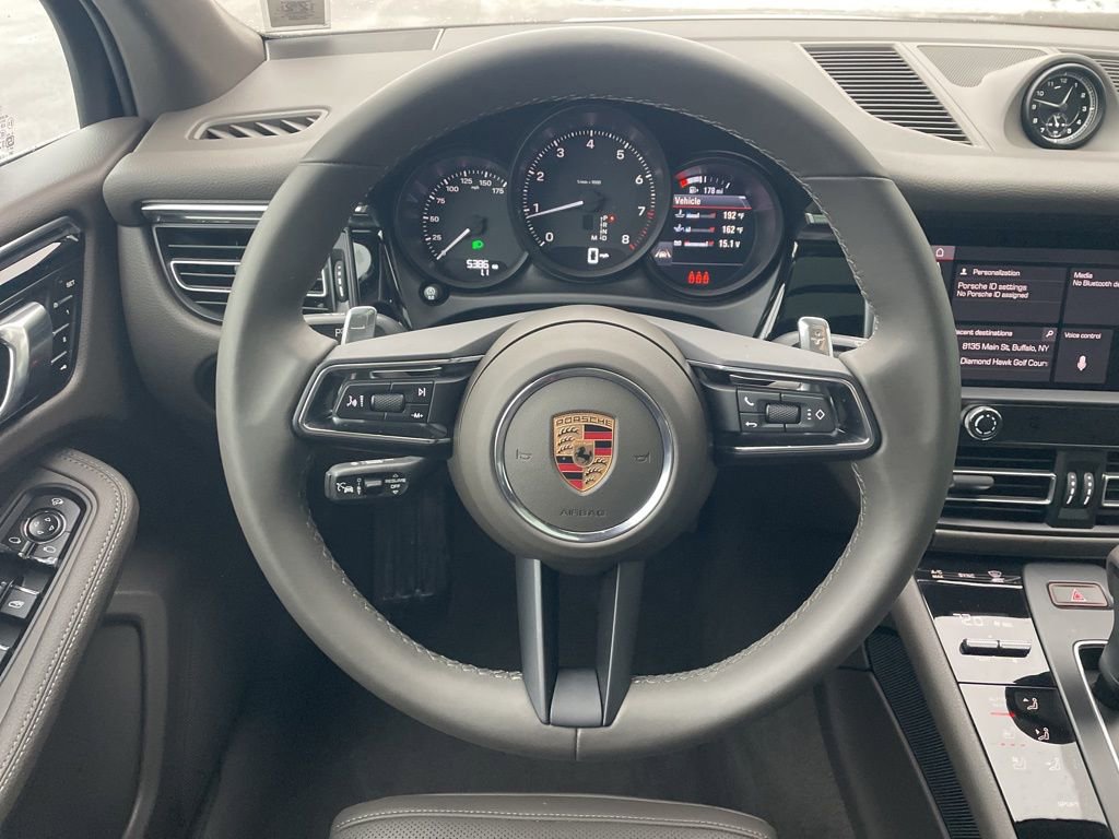 Certified 2025 Porsche Macan image 26