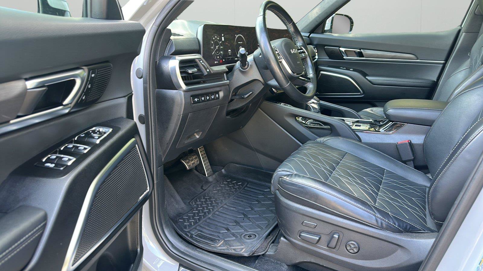 Used 2023 Kia Telluride SX Prestige X-Line AWD/4WD image 23
