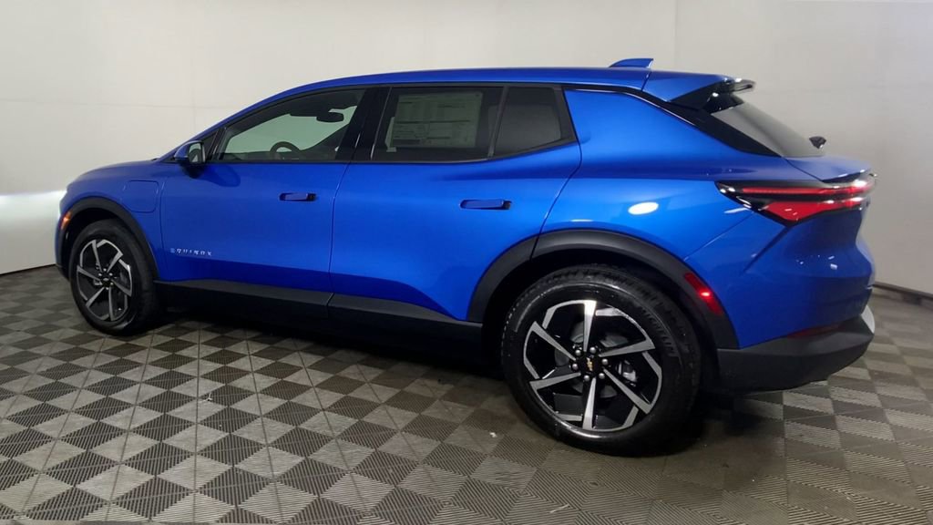 New 2026 Chevrolet Equinox EV LT image 6