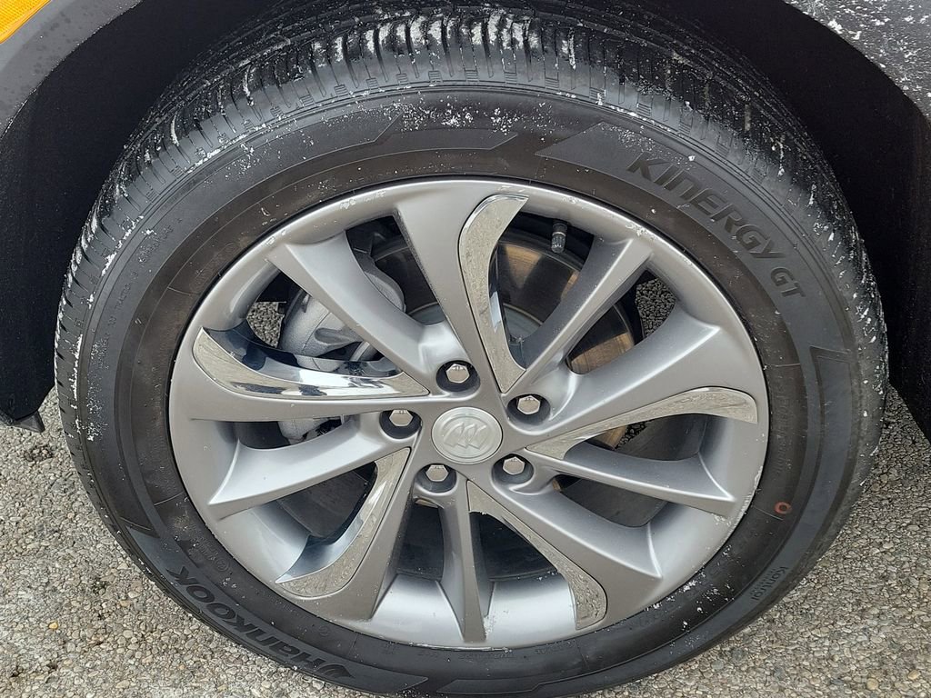 Used 2023 Buick Encore GX Essence w/ Experience Buick Package image 5