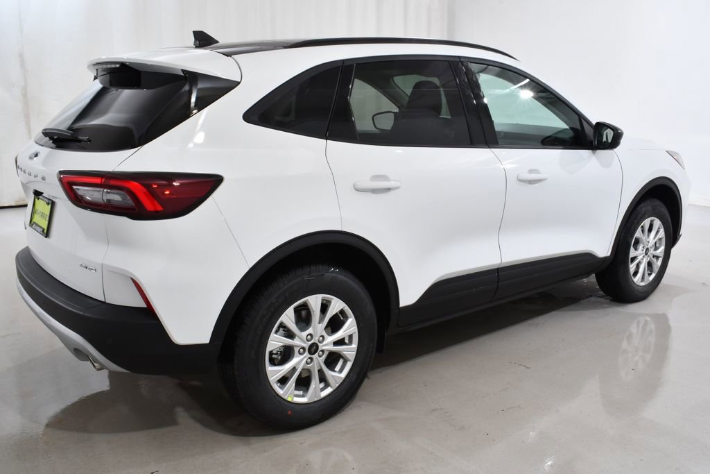 New 2026 Ford Escape Active w/ Tech Pack #1 AWD/4WD image 11