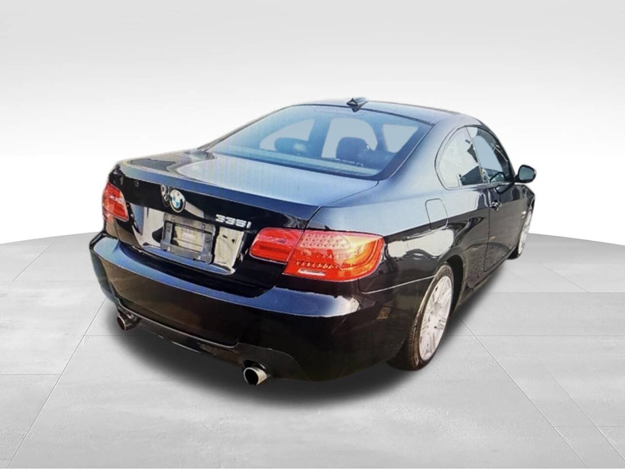 Used 2013 BMW 335i xDrive Coupe AWD/4WD image 2