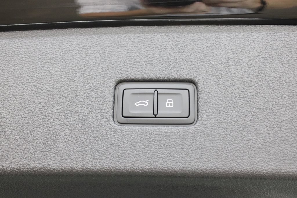 New 2026 Audi Q8 Premium Plus AWD/4WD image 32