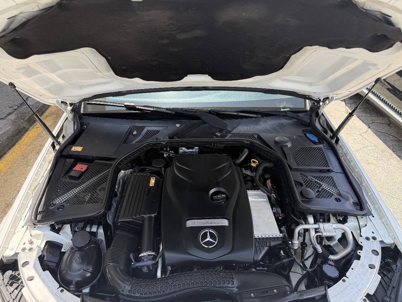 Used 2015 Mercedes-Benz C 300 Sedan image 24