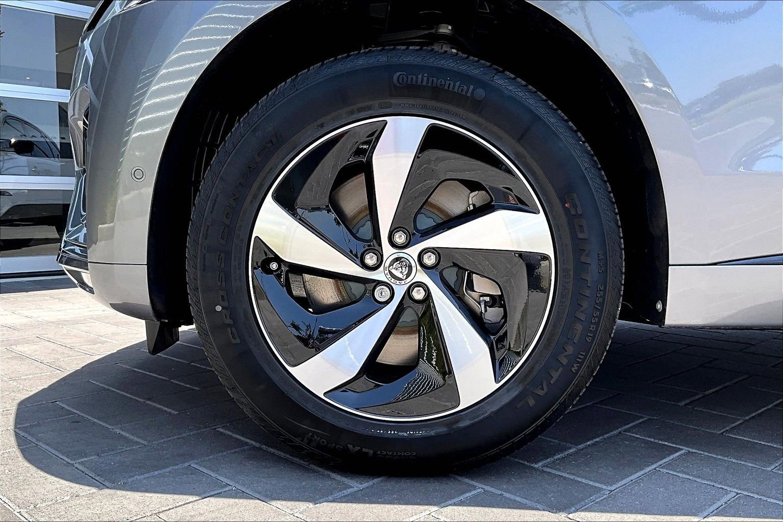 New 2026 Jaguar F-PACE R-Dynamic S image 12