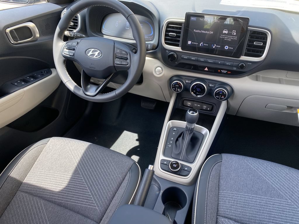 New 2026 Hyundai Venue SEL FWD image 15