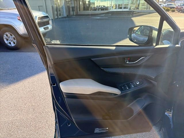 Used 2024 Subaru Ascent Premium w/ Convenience Package image 13