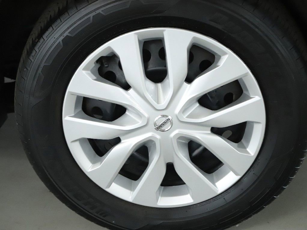 Used 2020 Nissan Rogue S AWD/4WD image 38