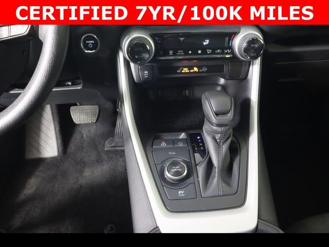 Used 2025 Toyota RAV4 XLE image 26