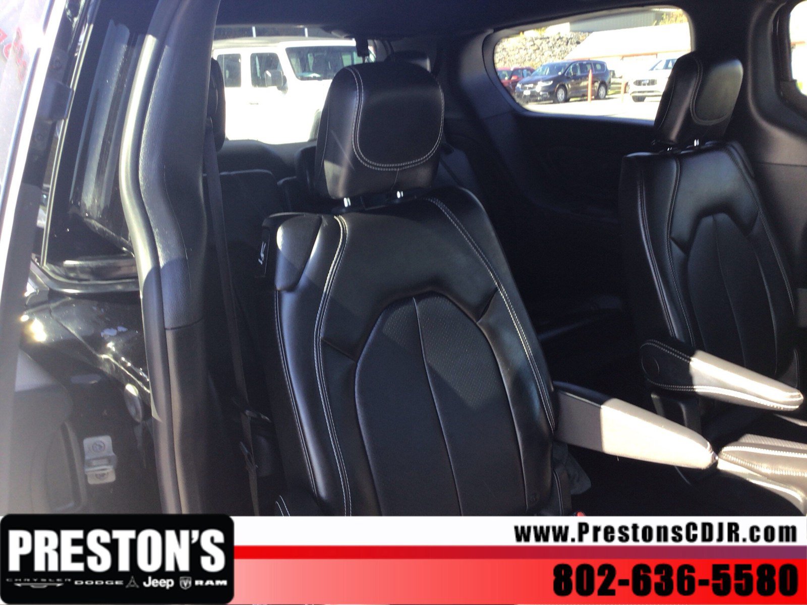 Used 2025 Chrysler Pacifica Select FWD image 22