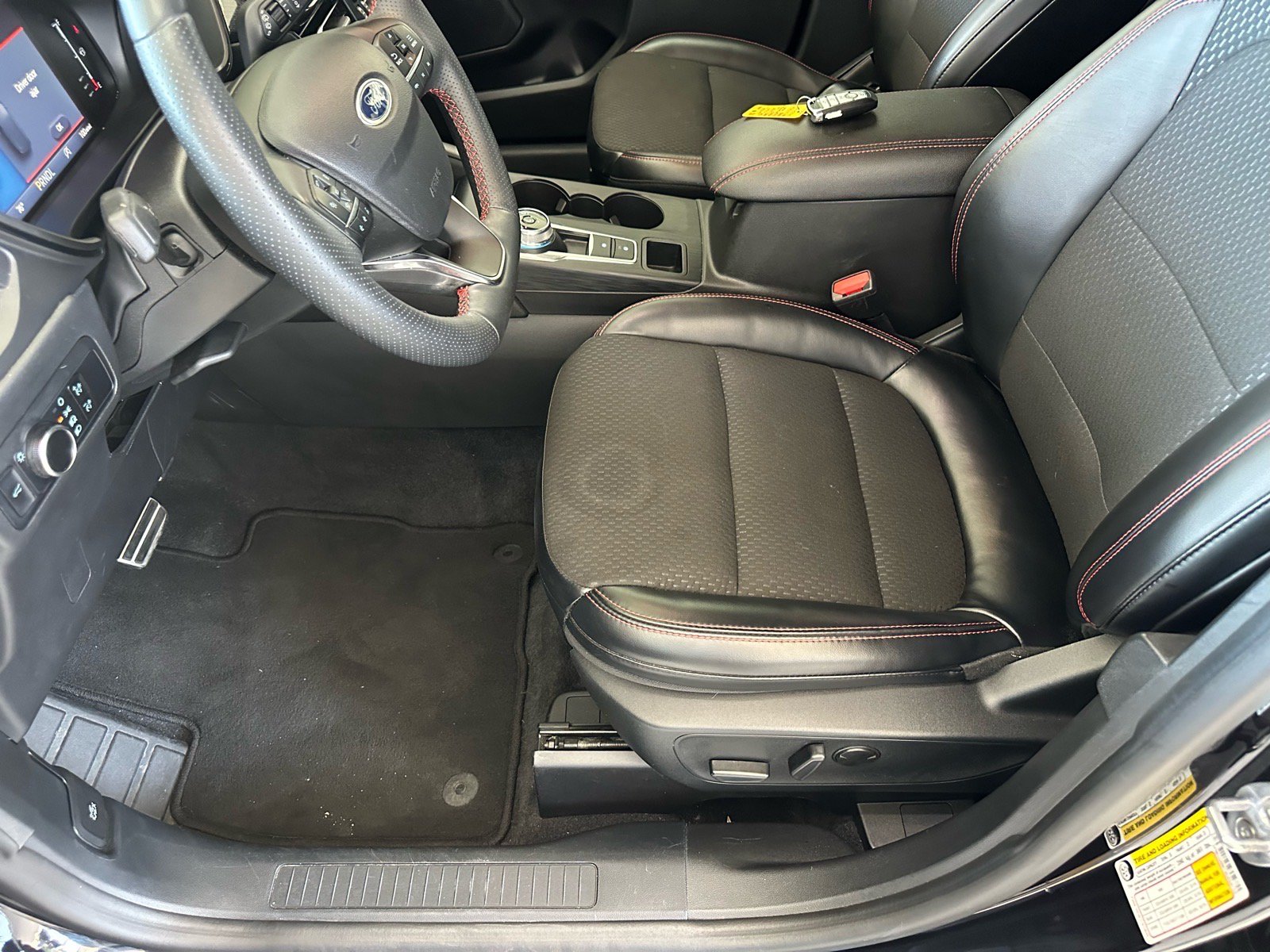 Used 2024 Ford Escape ST-Line w/ Tech Pack #1 FWD image 15