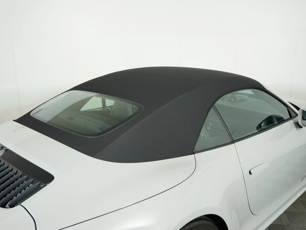 Certified 2022 Porsche 911 Carrera GTS RWD image 15