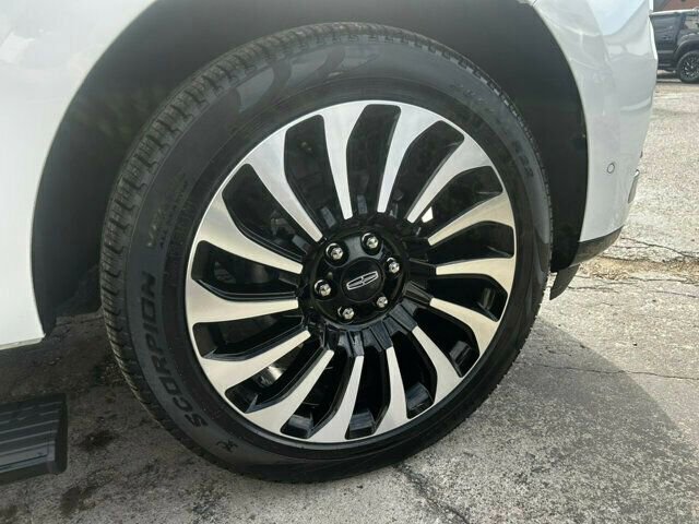 Used 2023 Lincoln Navigator L Black Label image 32