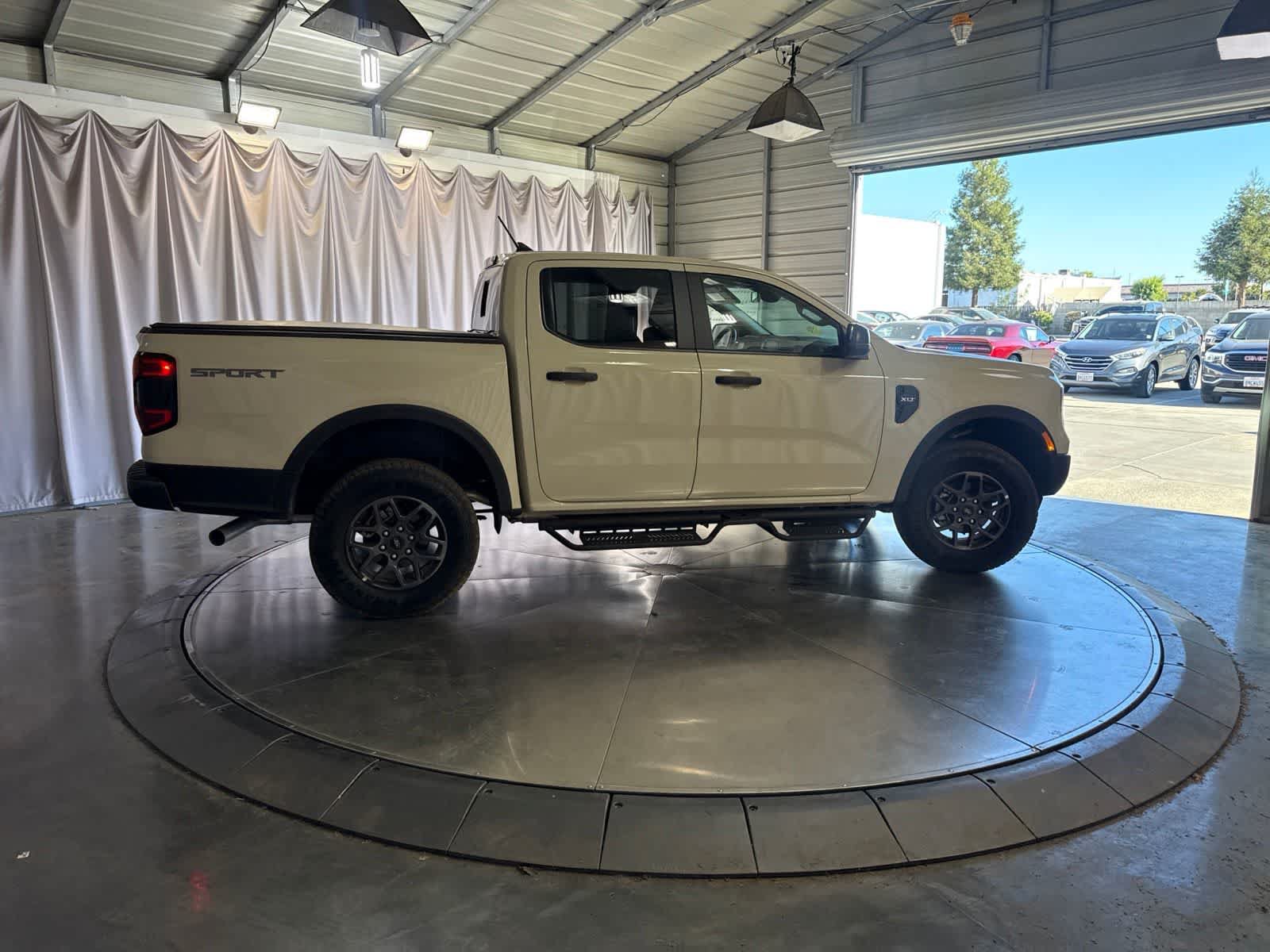 Used 2025 Ford Ranger XLT w/ Equipment Group 301A High RWD image 4
