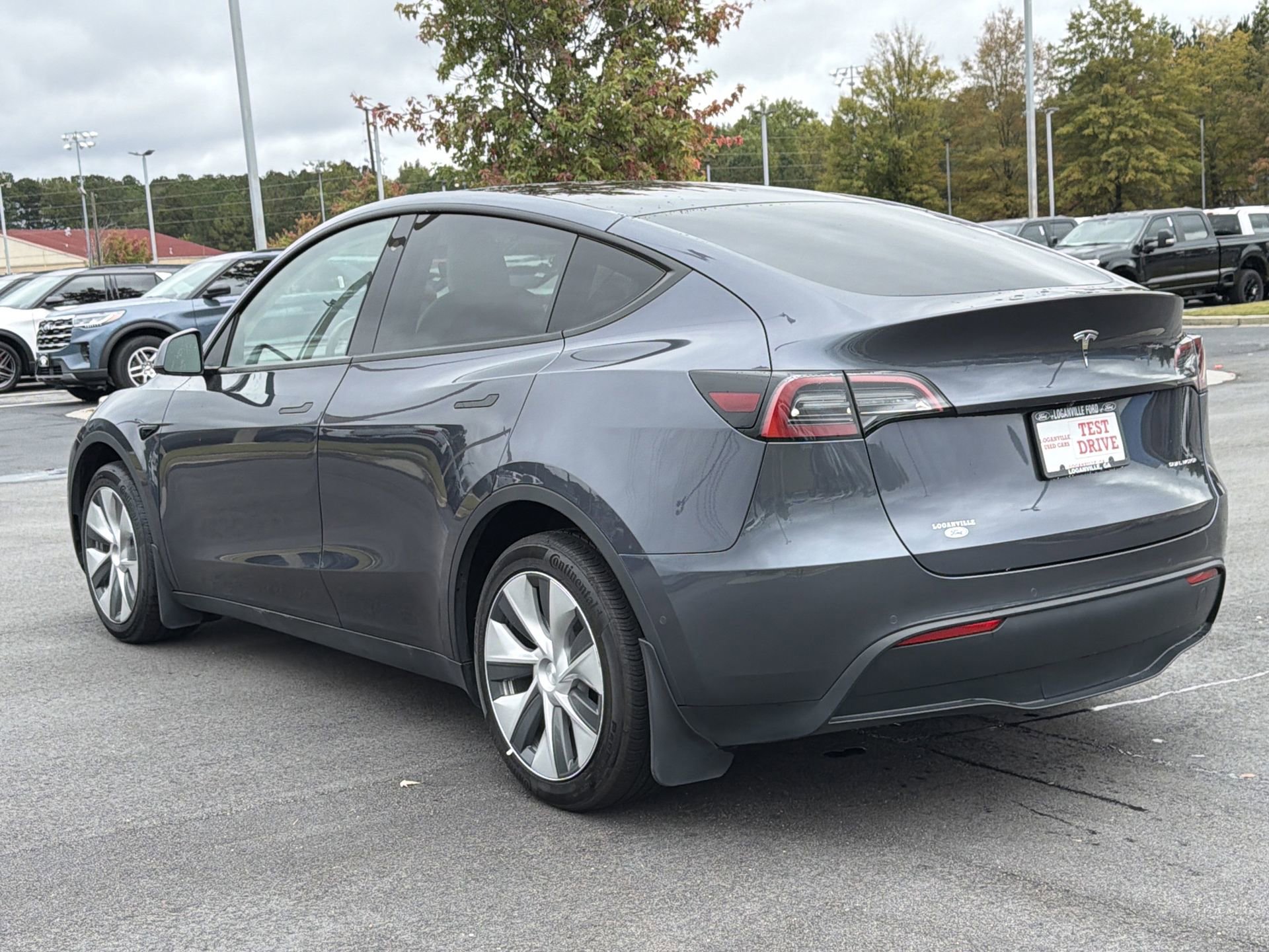 Used 2022 Tesla Model Y Long Range image 24