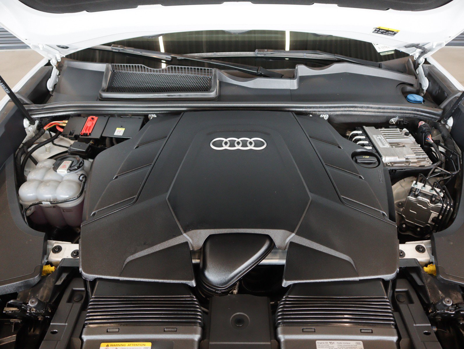 Used 2023 Audi Q8 Premium Plus w/ Premium Plus Package image 4