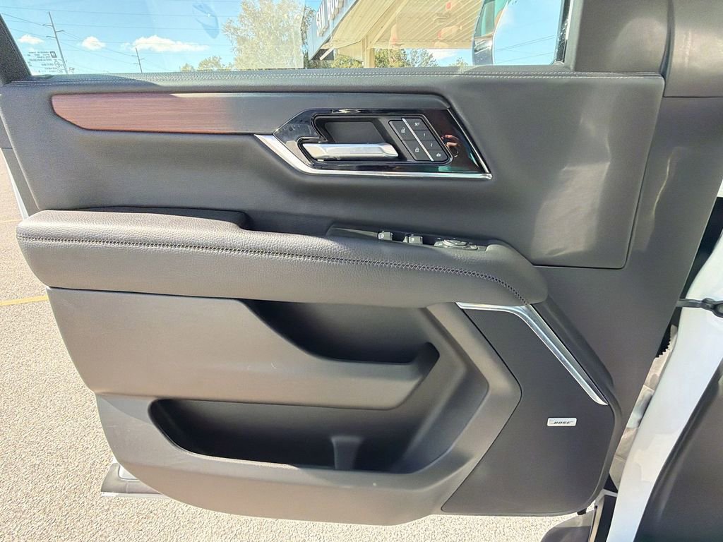 Certified 2025 GMC Yukon Denali image 22