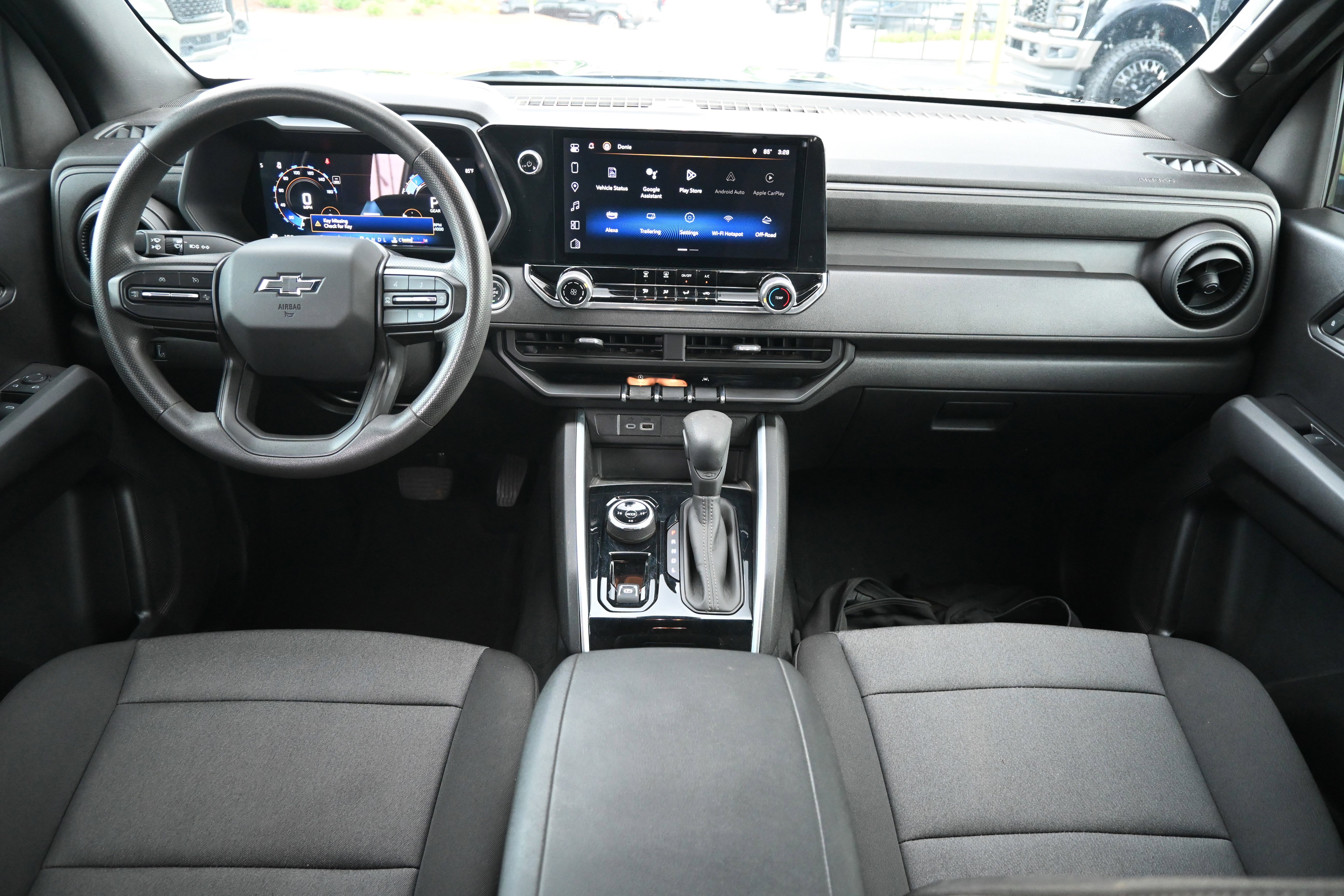 Used 2024 Chevrolet Colorado Trail Boss AWD/4WD image 29