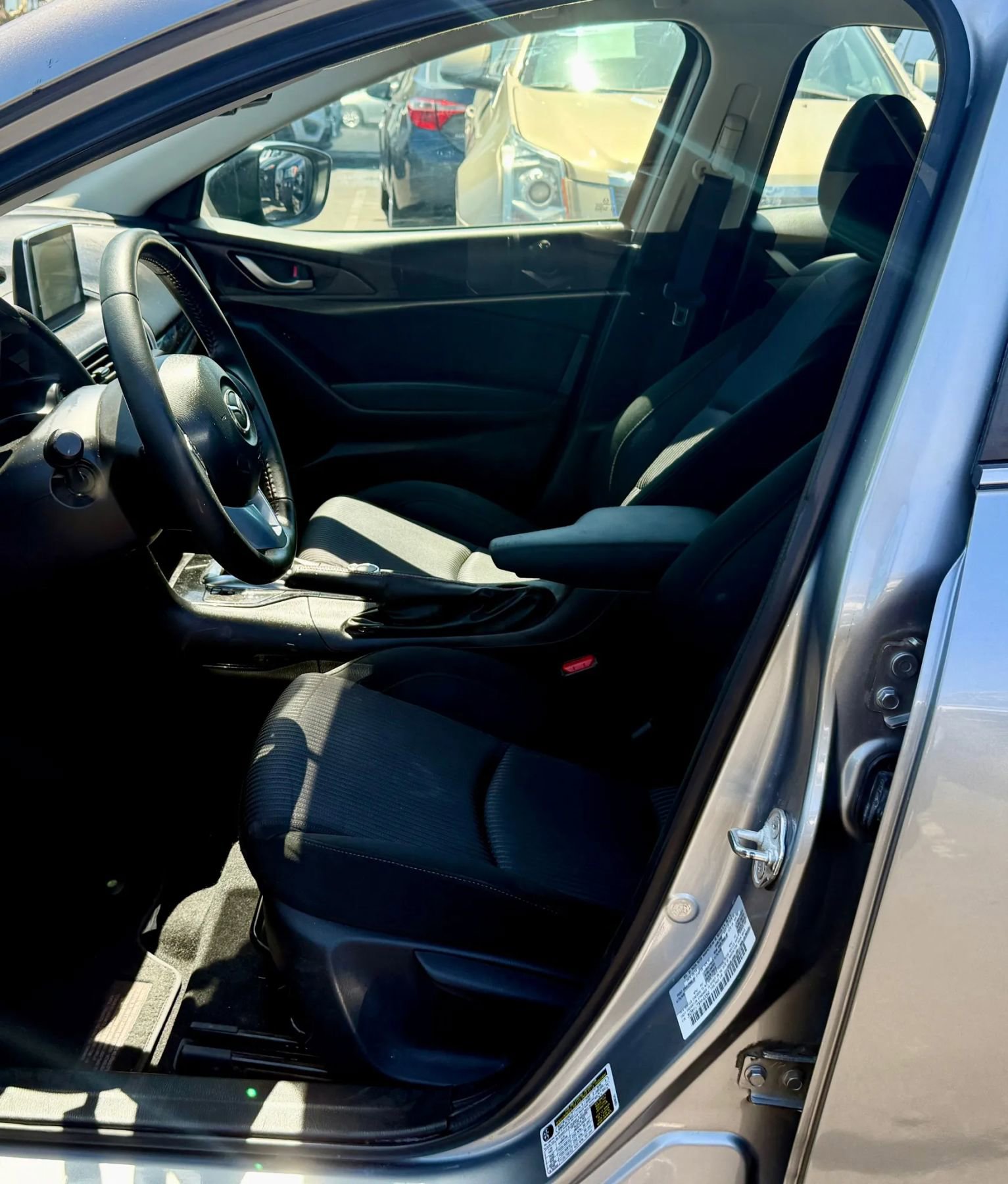 Used 2015 MAZDA MAZDA3 i Touring image 11