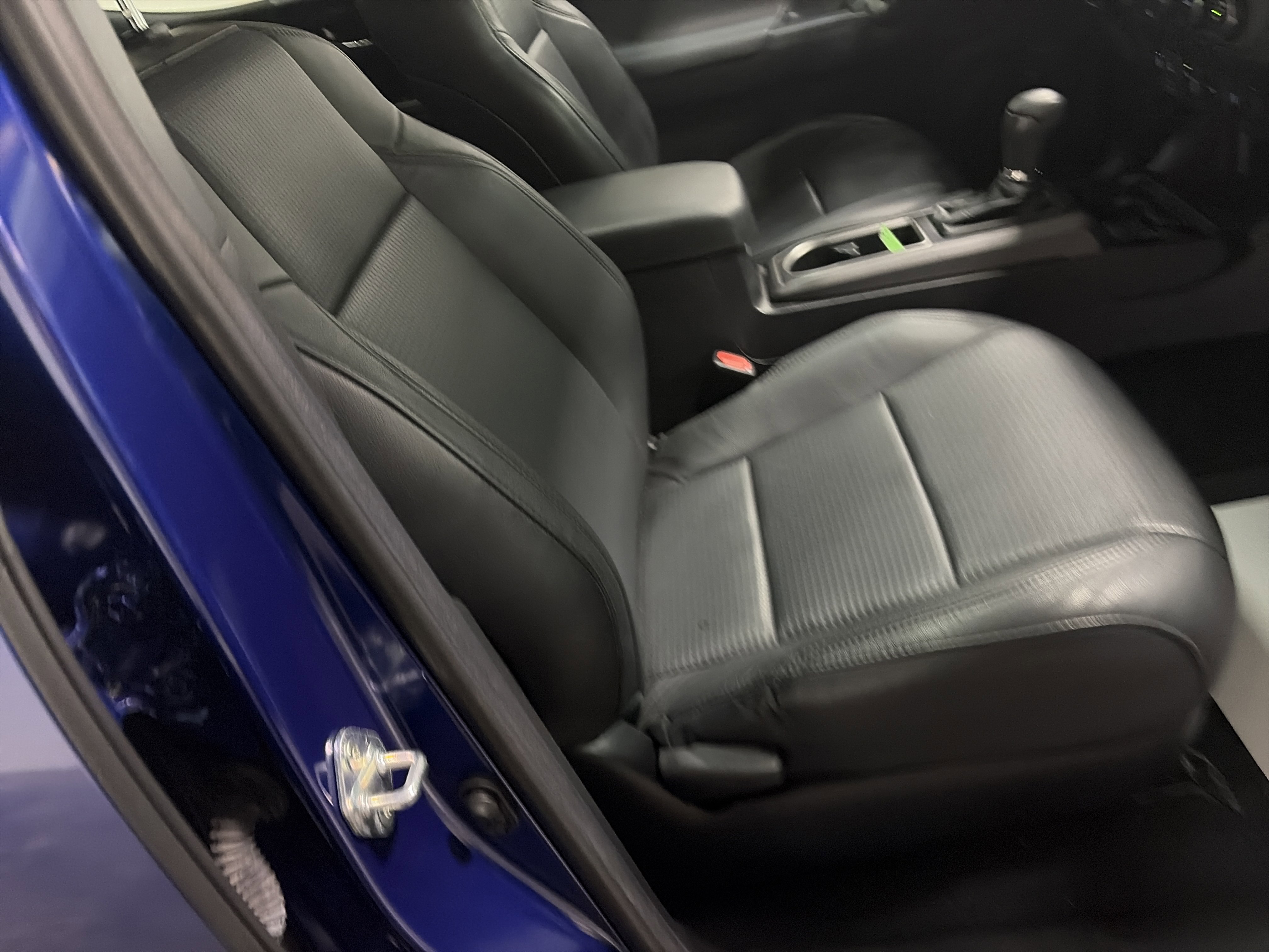 Used 2022 Toyota Tacoma TRD Sport w/ TRD Premium Sport Package AWD/4WD image 35