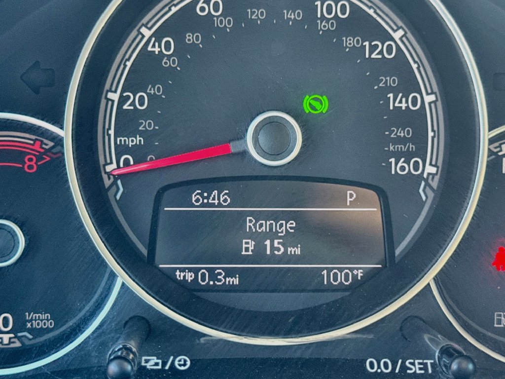 Used 2019 Volkswagen Beetle 2.0T SE FWD image 12