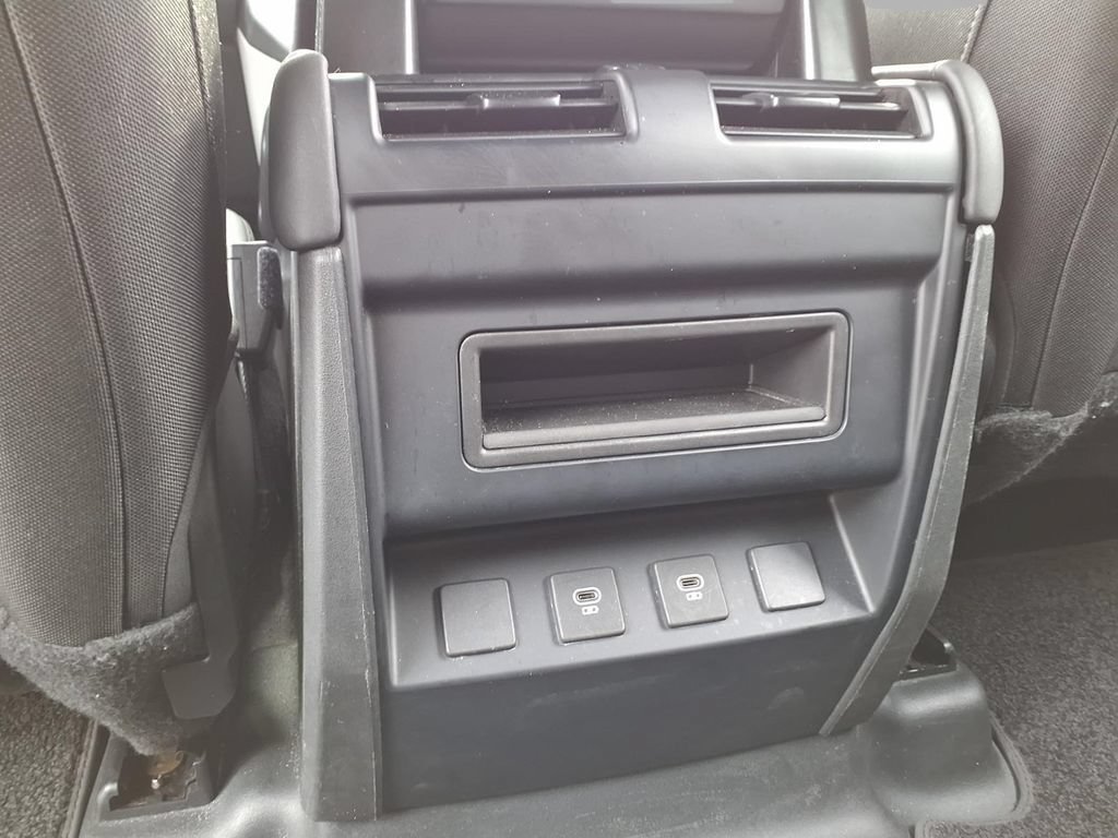 Used 2025 Land Rover Defender 110 S AWD/4WD image 22