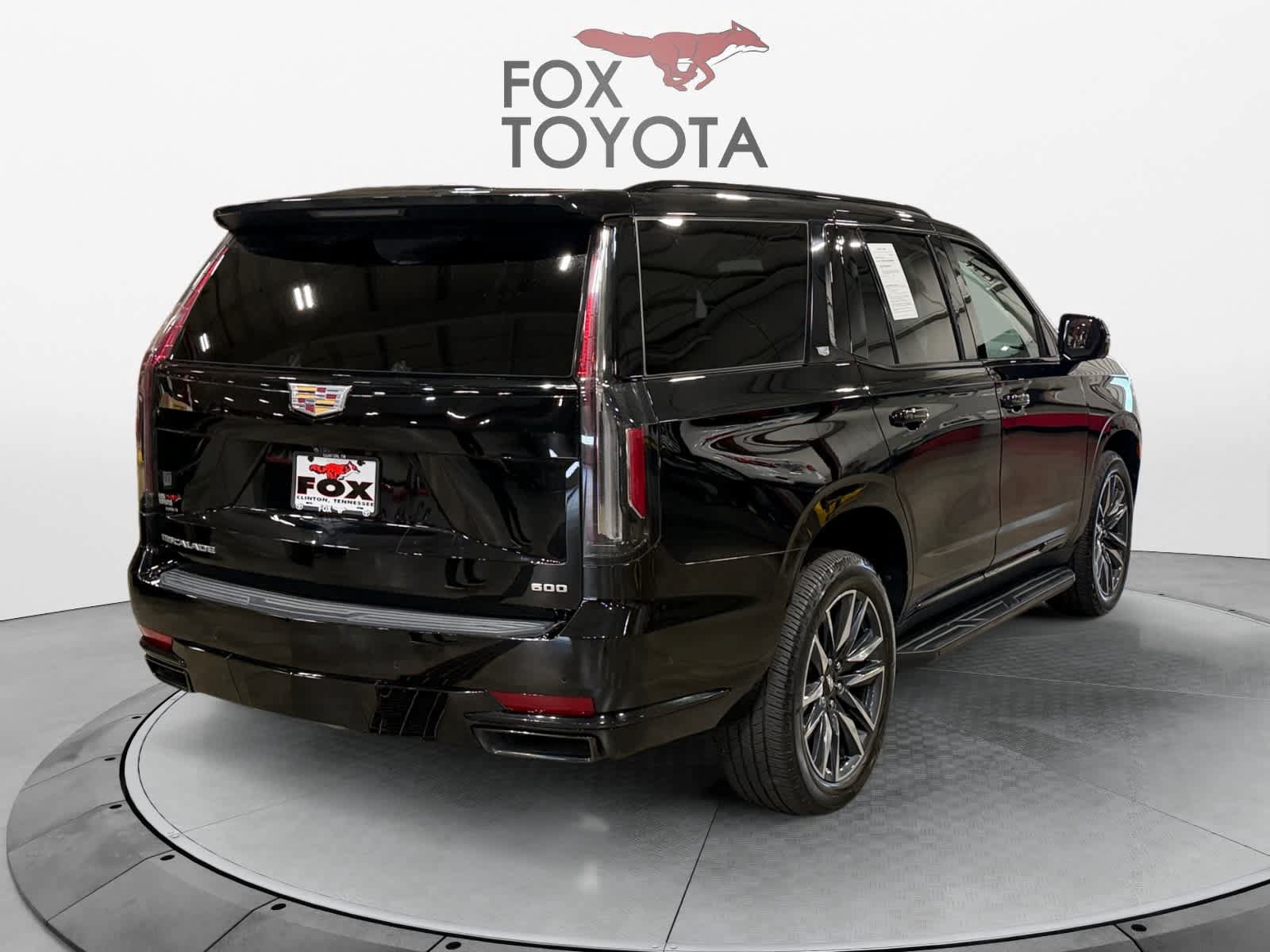 Used 2023 Cadillac Escalade Sport AWD/4WD image 6
