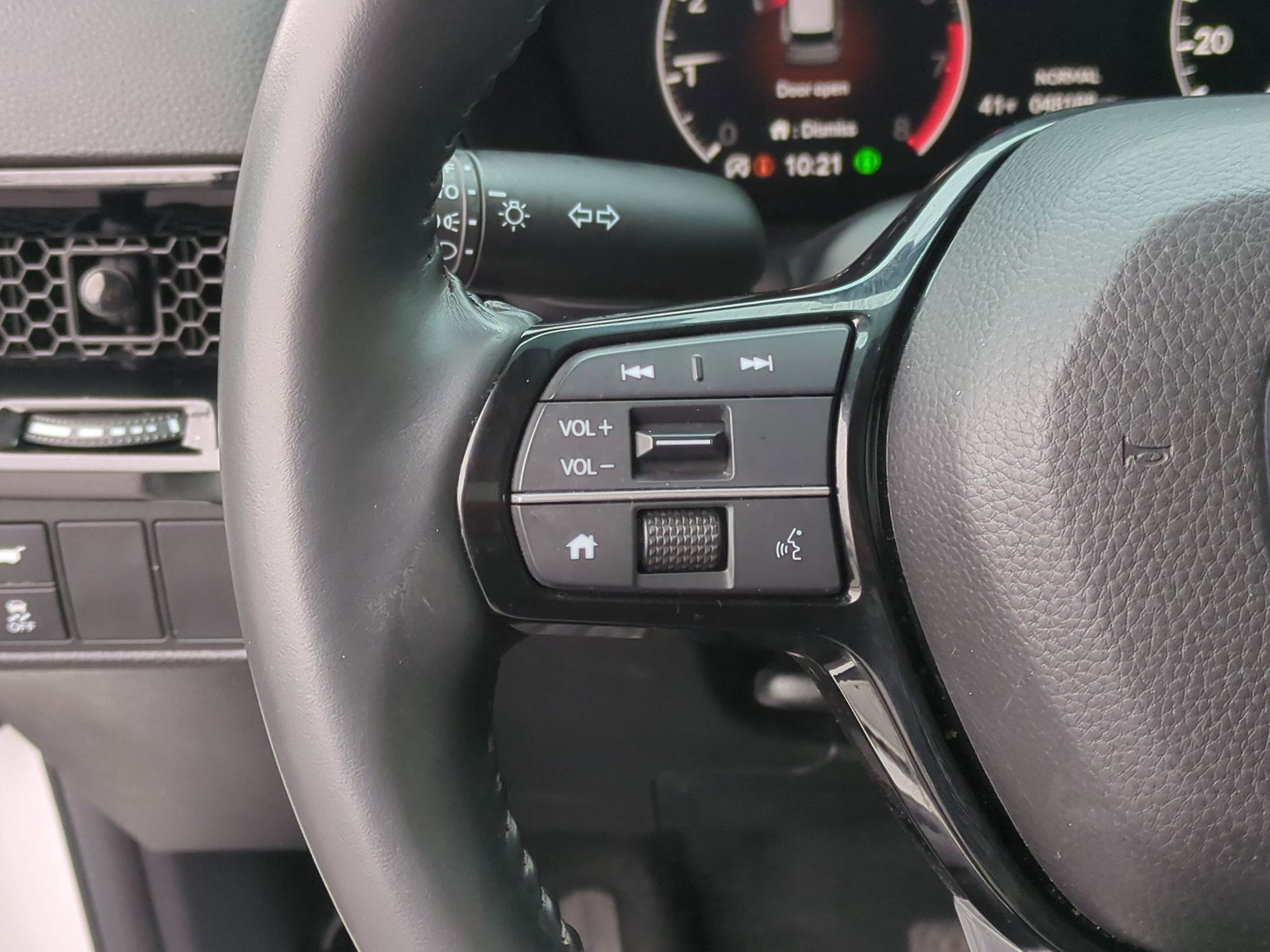 Used 2023 Honda CR-V EX-L image 18