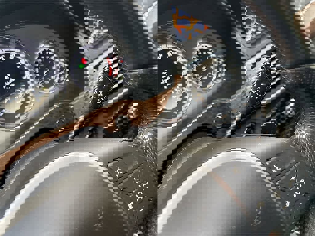 Used 2012 Mercedes-Benz E 350 4MATIC Sedan image 32