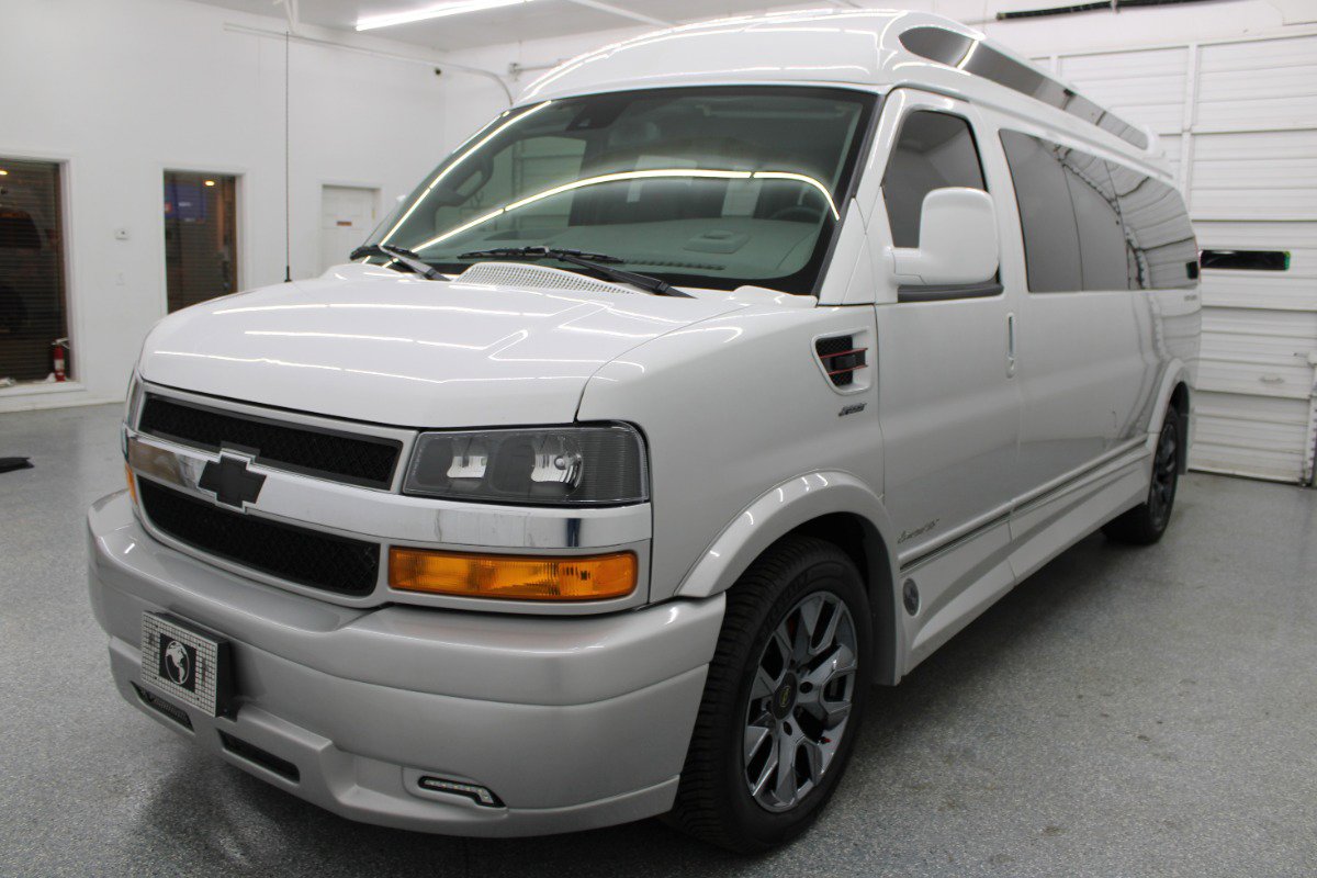 Used 2025 Chevrolet Express 2500 Extended w/ Driver Convenience Package image 3
