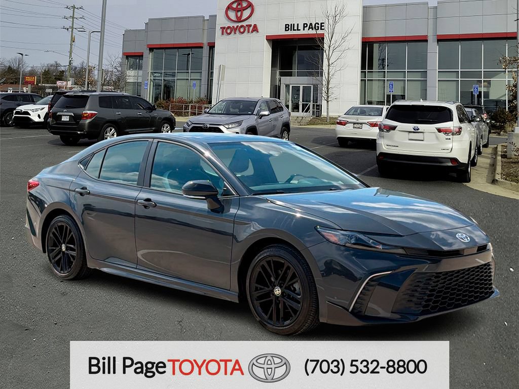 Used 2025 Toyota Camry SE w/ Multimedia Upgrade Package