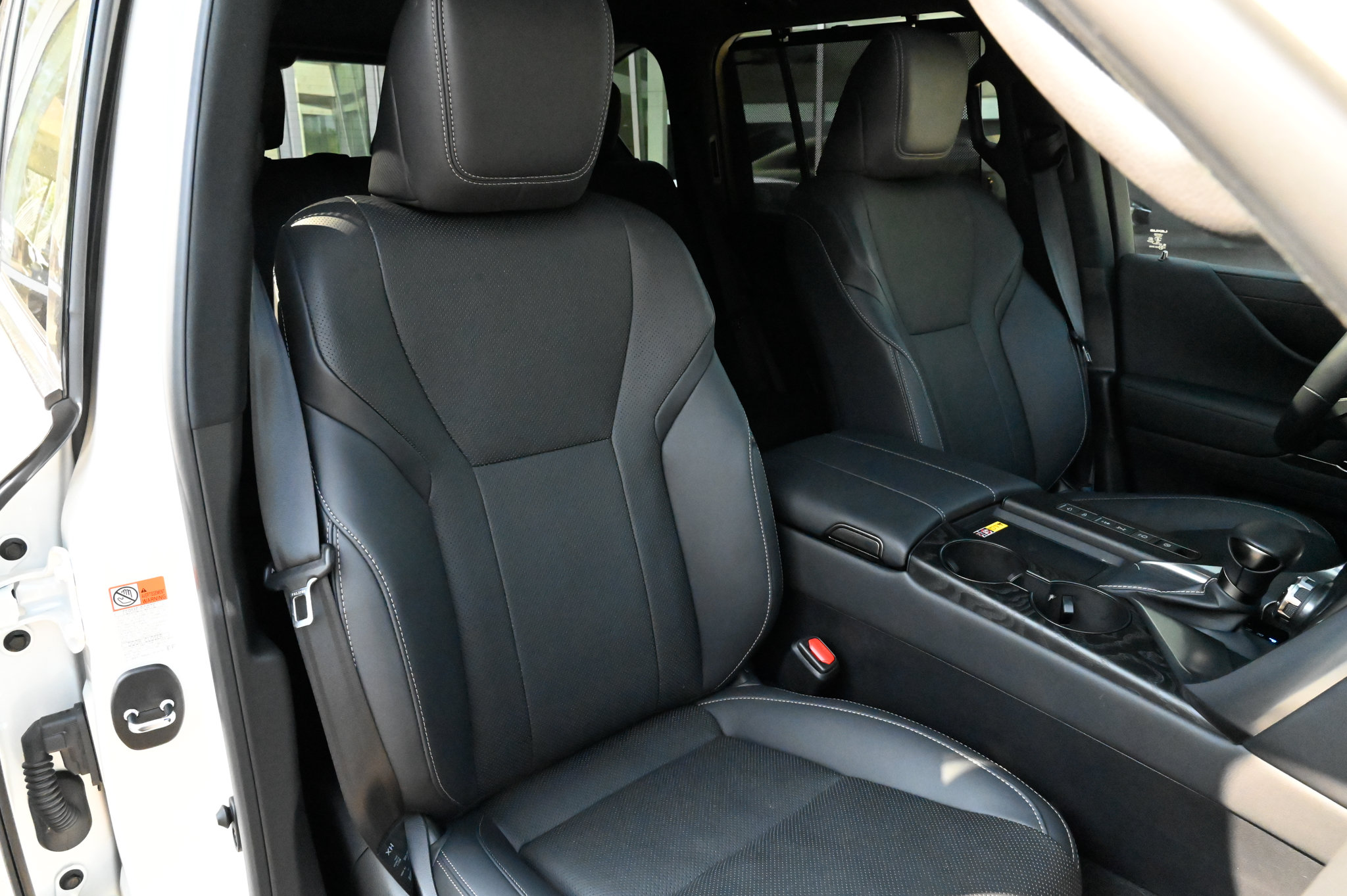 Used 2025 Lexus LX 600 4WD w/ Accessory Package (2T) image 61