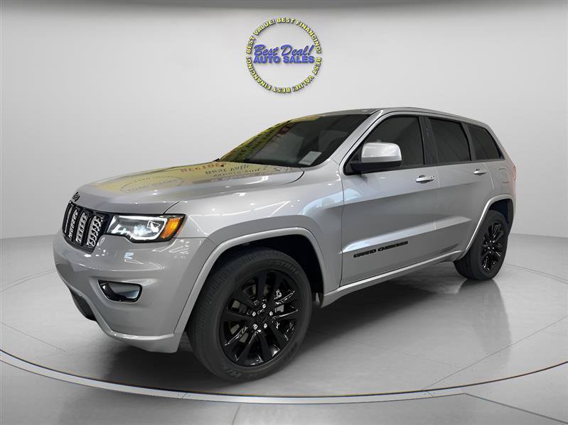 Used 2021 Jeep Grand Cherokee Laredo X AWD/4WD image 2