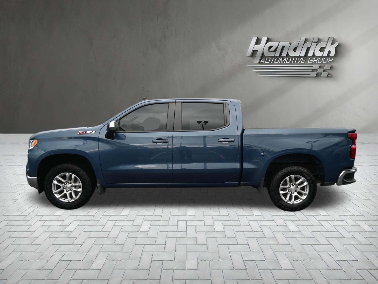 Used 2024 Chevrolet Silverado 1500 LT w/ Z71 Off-Road Package AWD/4WD image 7