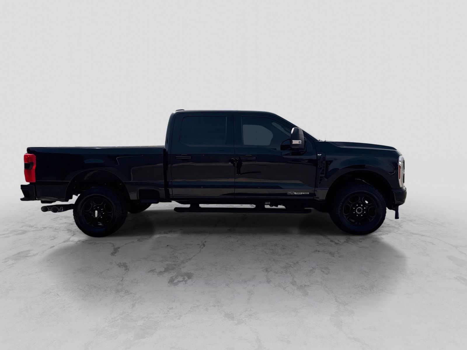 Used 2024 Ford F250 XLT w/ XLT Premium Package AWD/4WD image 9