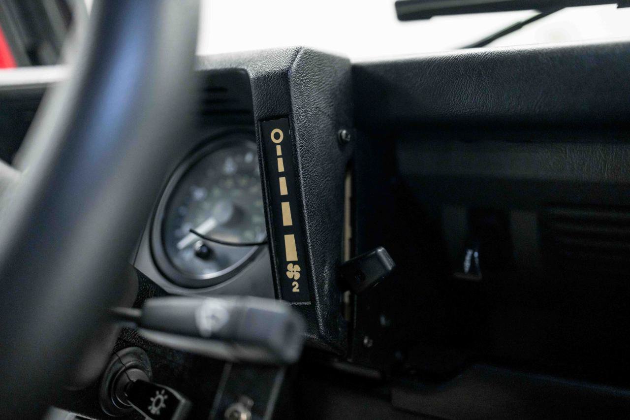 Used 1997 Land Rover Defender 90 AWD/4WD image 59