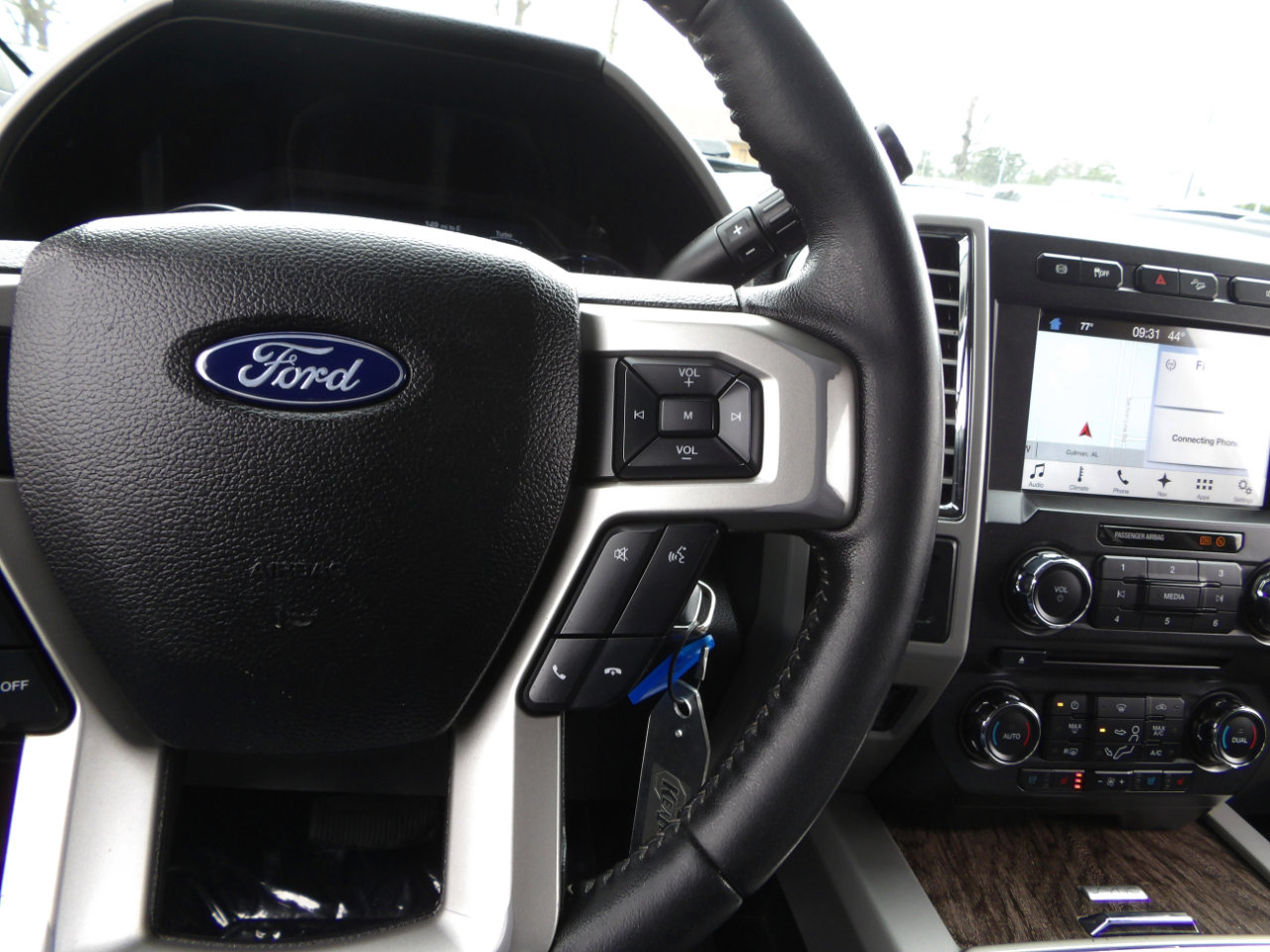 Used 2017 Ford F250 Lariat w/ Lariat Value Package image 30