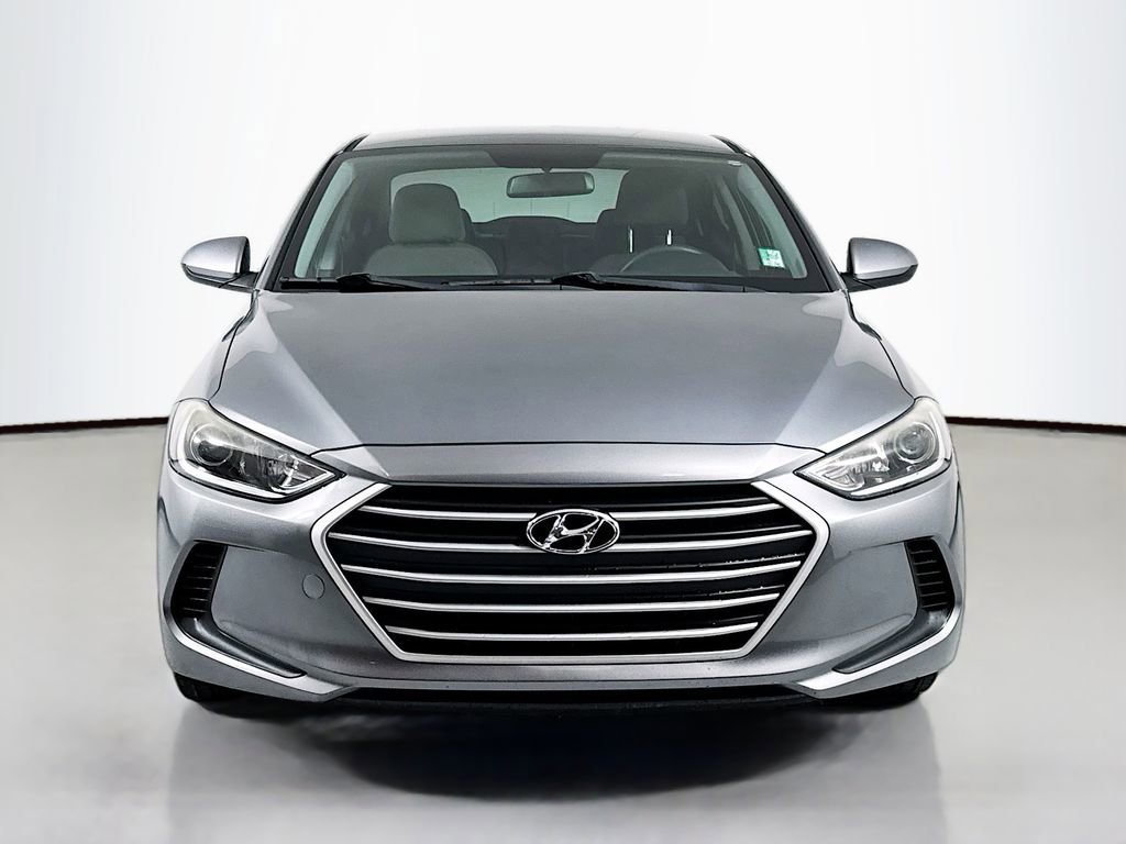 Used 2018 Hyundai Elantra SEL FWD image 2