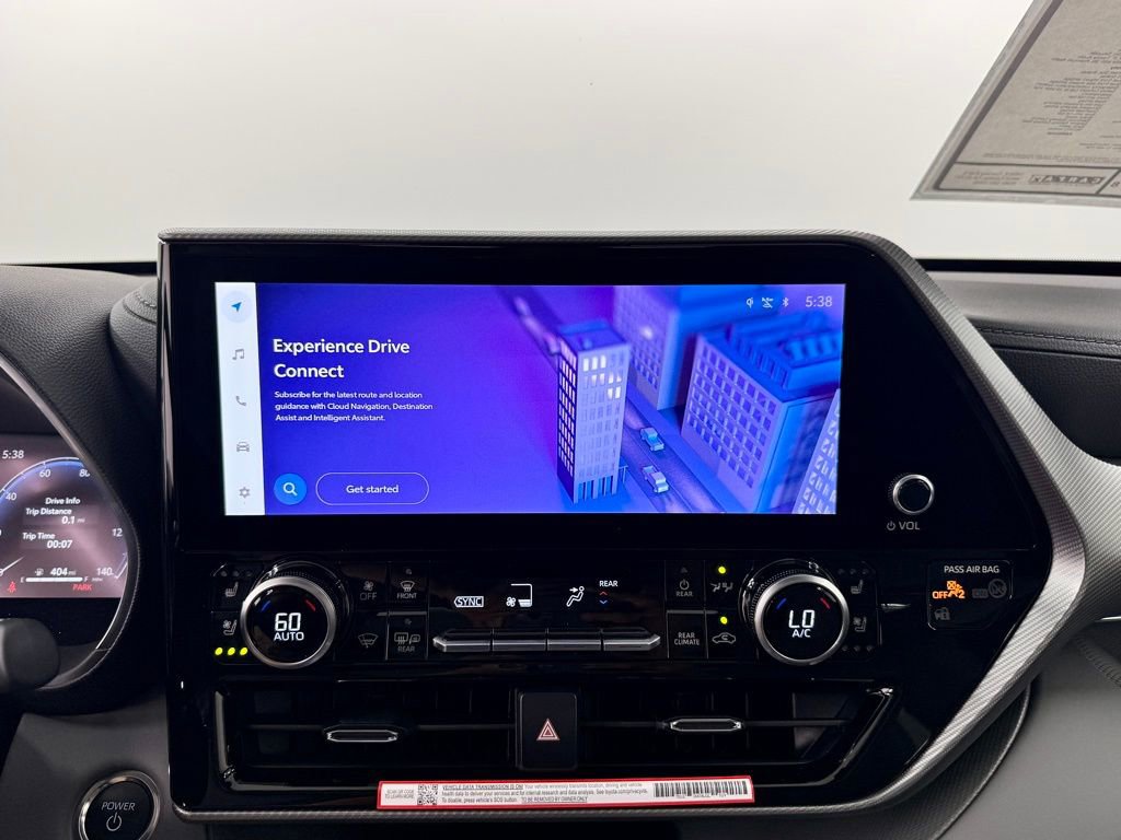 Used 2026 Toyota Highlander Platinum image 29