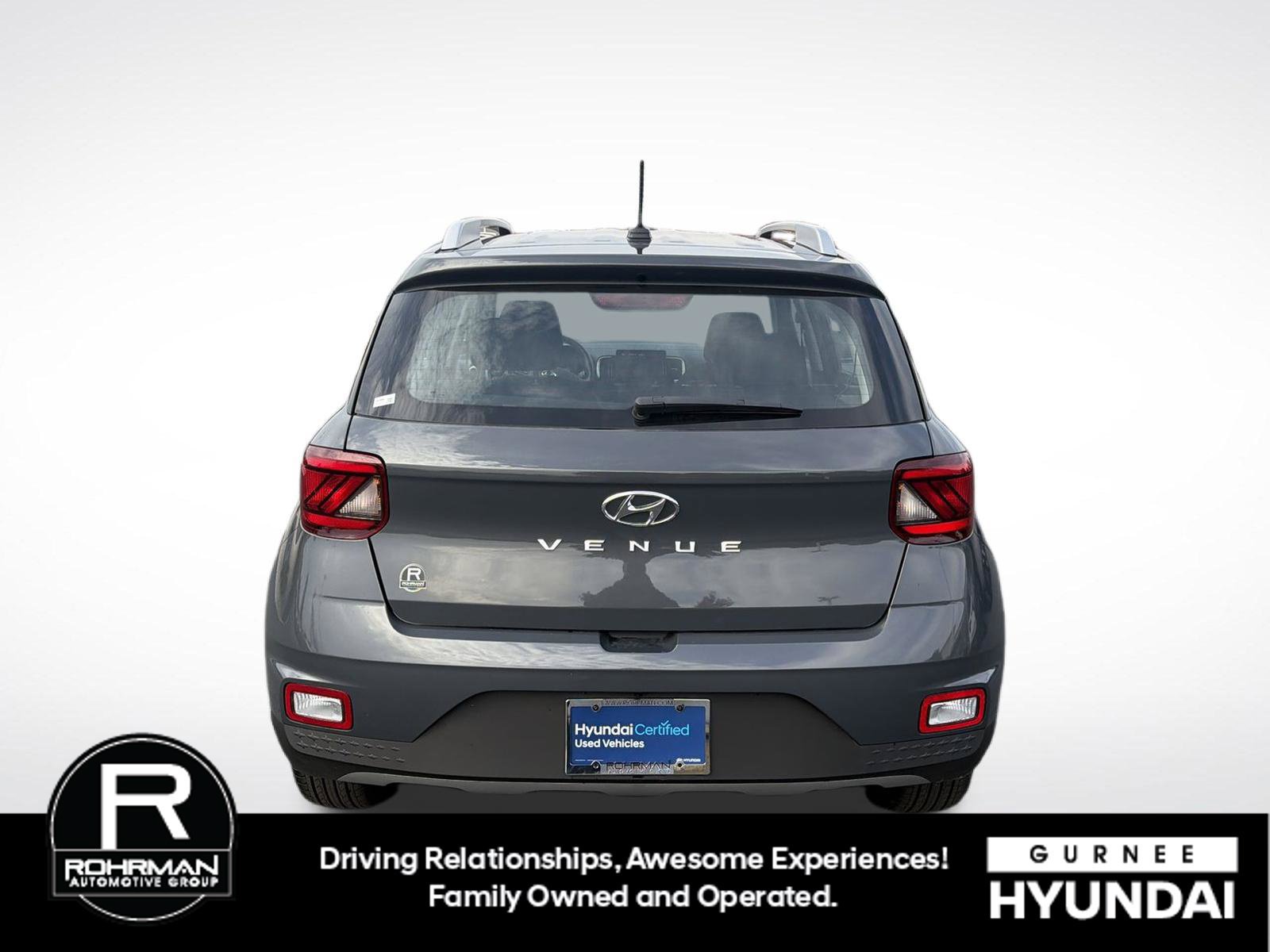 Used 2026 Hyundai Venue SEL FWD image 8