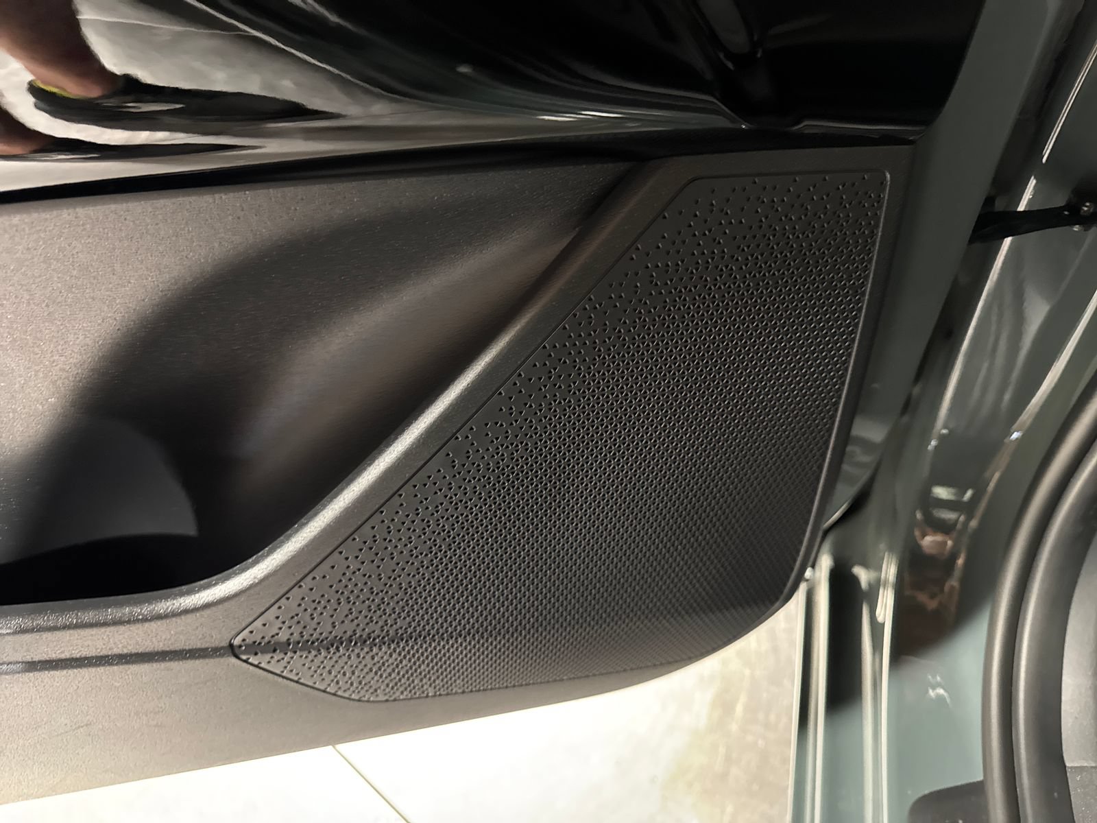 Certified 2023 Kia Niro Wind w/ Wind Preserve Package FWD image 18