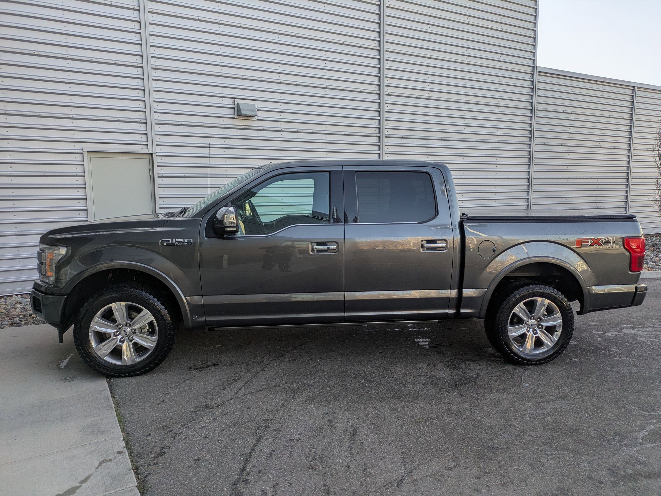 Used 2019 Ford F150 Platinum w/ Equipment Group 701A Luxury image 2