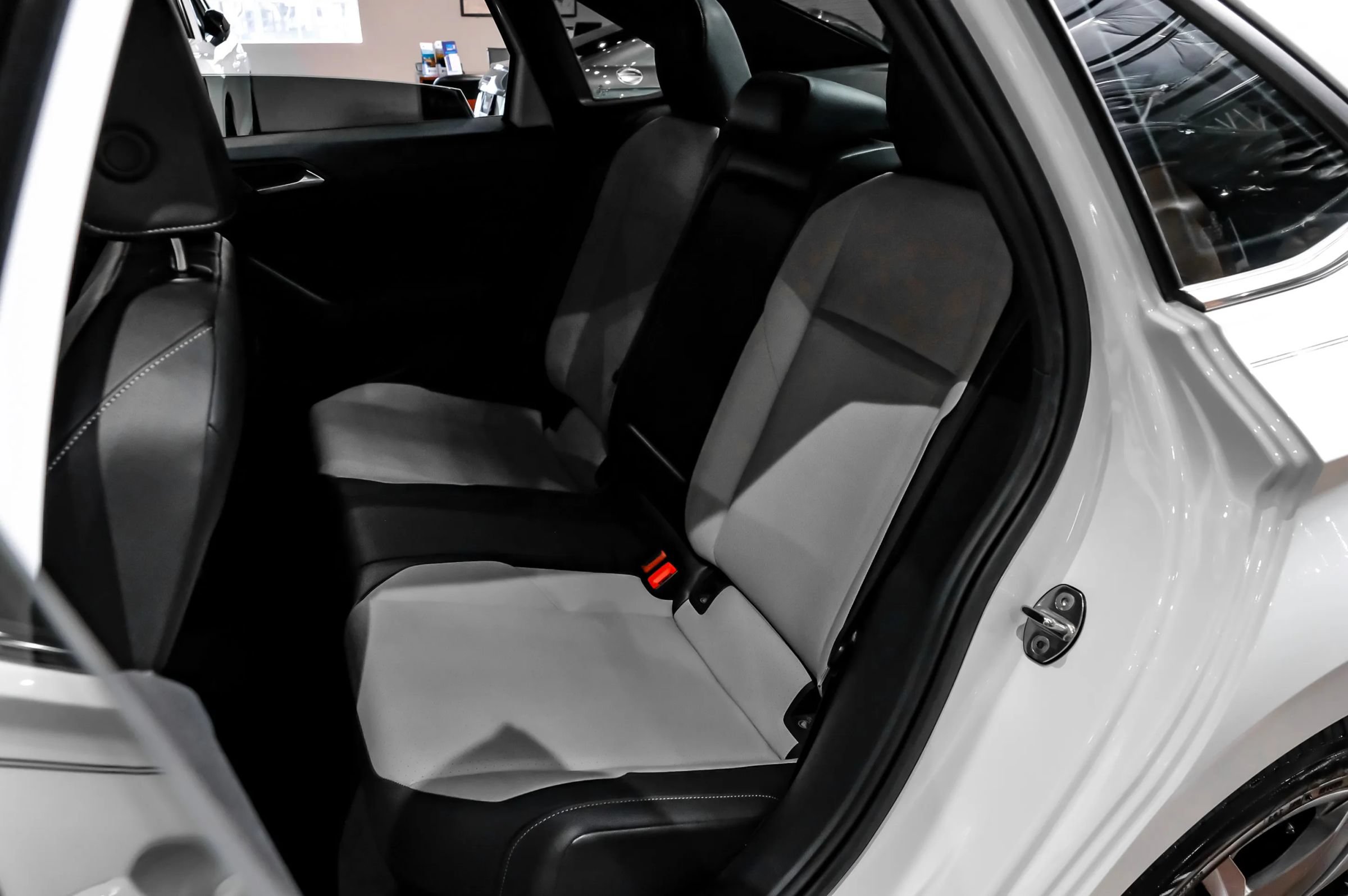 Used 2020 Volkswagen Jetta R-Line w/ R-Line Cold Weather Package FWD image 44