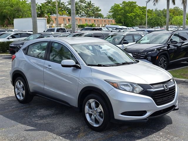 Used 2016 Honda HR-V LX image 2