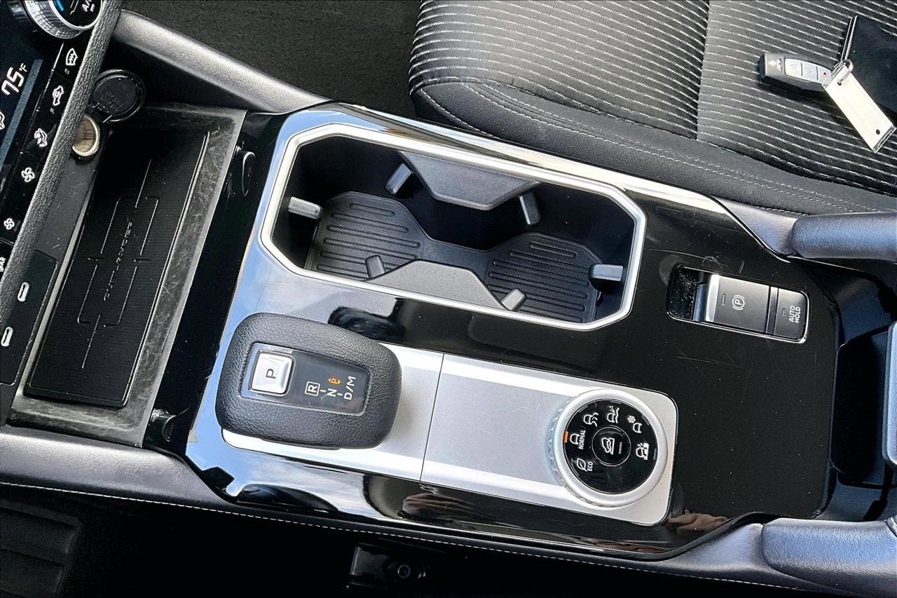 Used 2025 Mitsubishi Outlander ES image 19