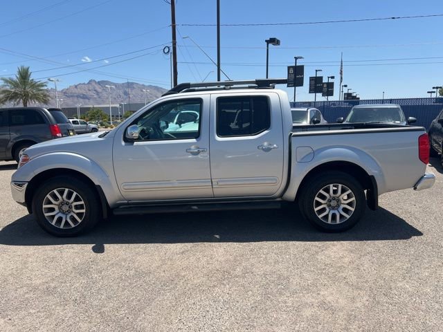 Used 2011 Nissan Frontier SL w/ Moonroof Pkg AWD/4WD image 6