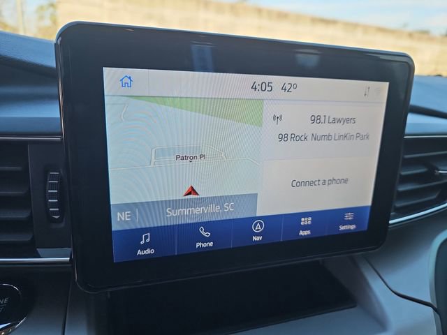 Used 2022 Ford Explorer XLT w/ Equipment Group 202A image 24