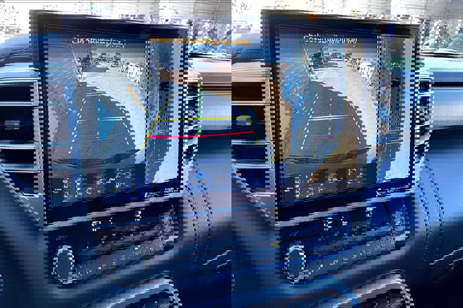 Used 2023 Toyota Tundra Platinum image 29