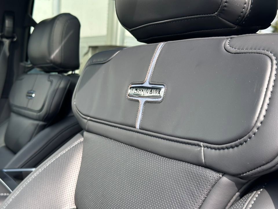 New 2025 Ford F250 Platinum image 21